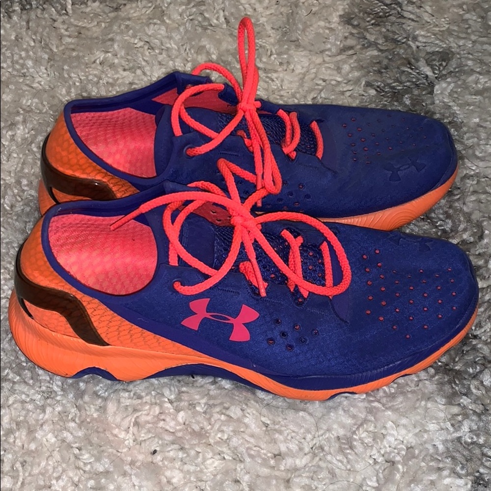 Woman’s Under Armour Sneaker